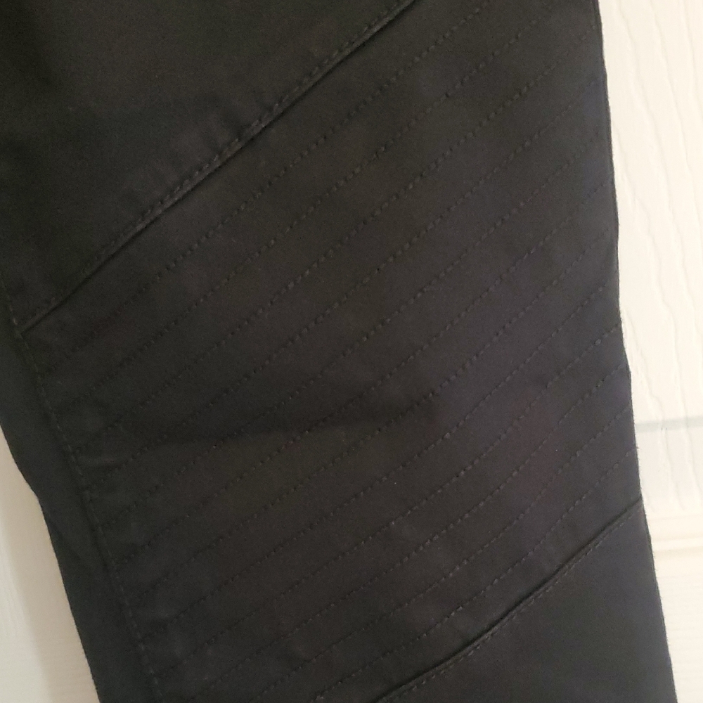American Eagle Outfitters Black Casual  Quilted Pants - Picture 8 of 9